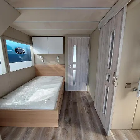 Tatil Evi Floating 33 - Lea Sophie Marienfelde