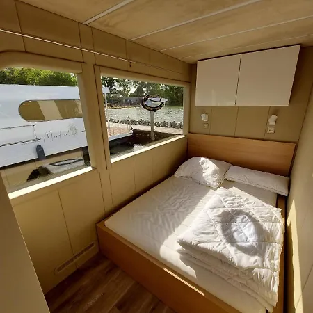 Floating 33 - Lea Sophie Tatil Evi